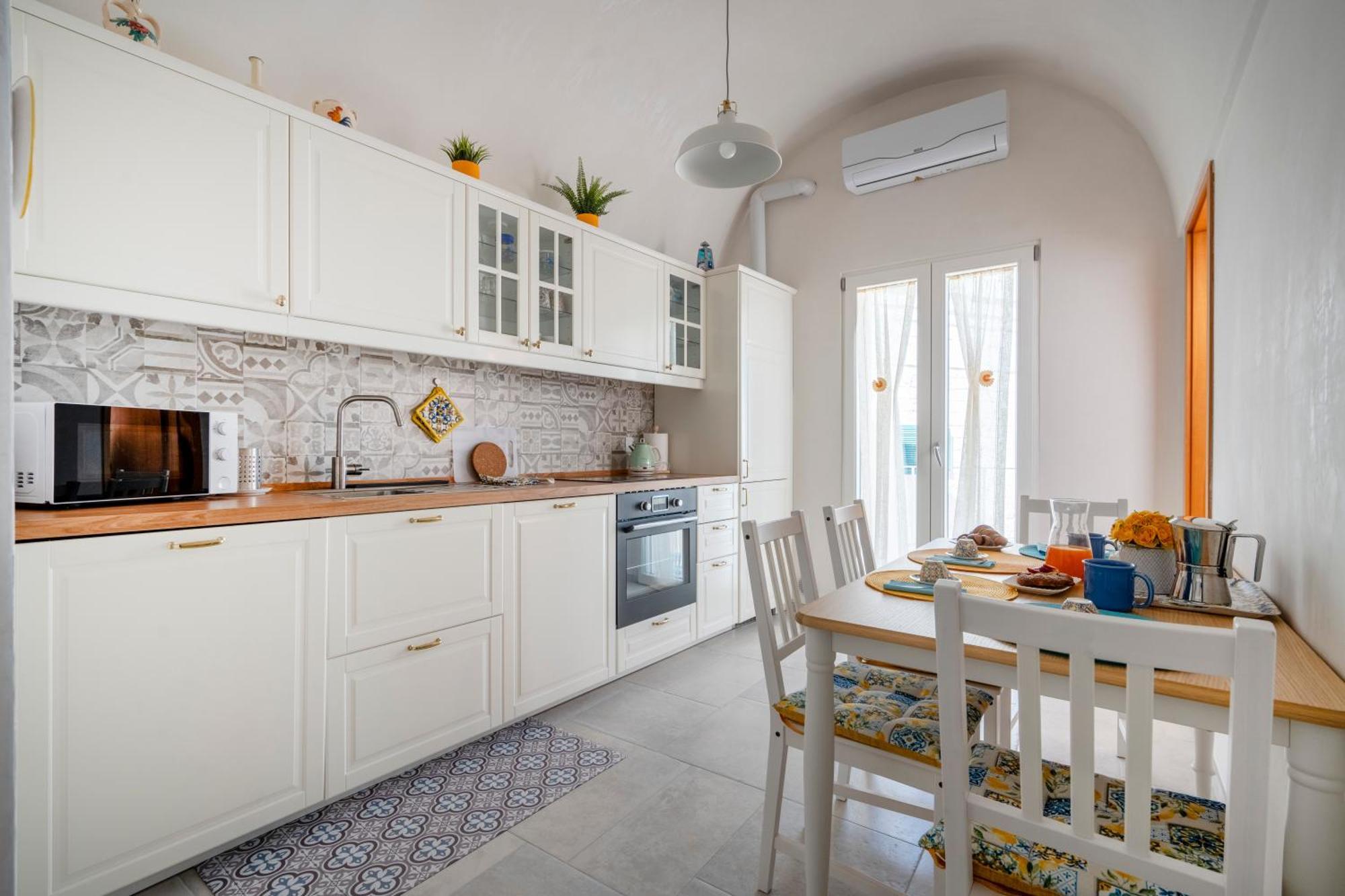 Heart Of Monopoli Apartments Near The Sea Exterior photo